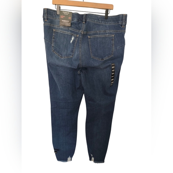 NWT Torrid Blue Skinny Jeans with Distressed Design Size 20T - Picture 5 of 6